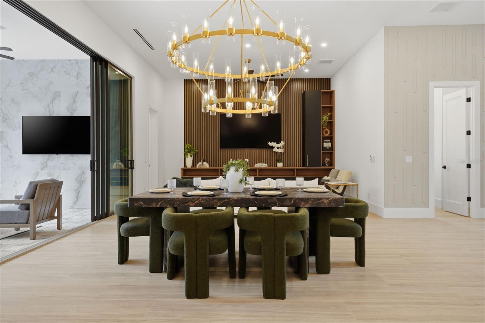 SINGLETARYS SUB - Residential