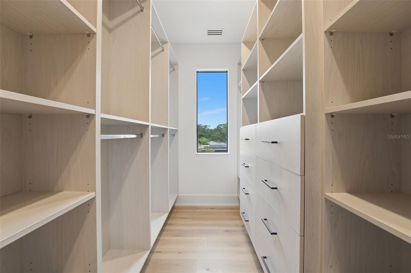 SINGLETARYS SUB - Residential