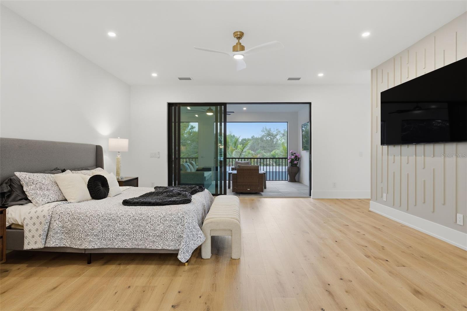 SINGLETARYS SUB - Residential