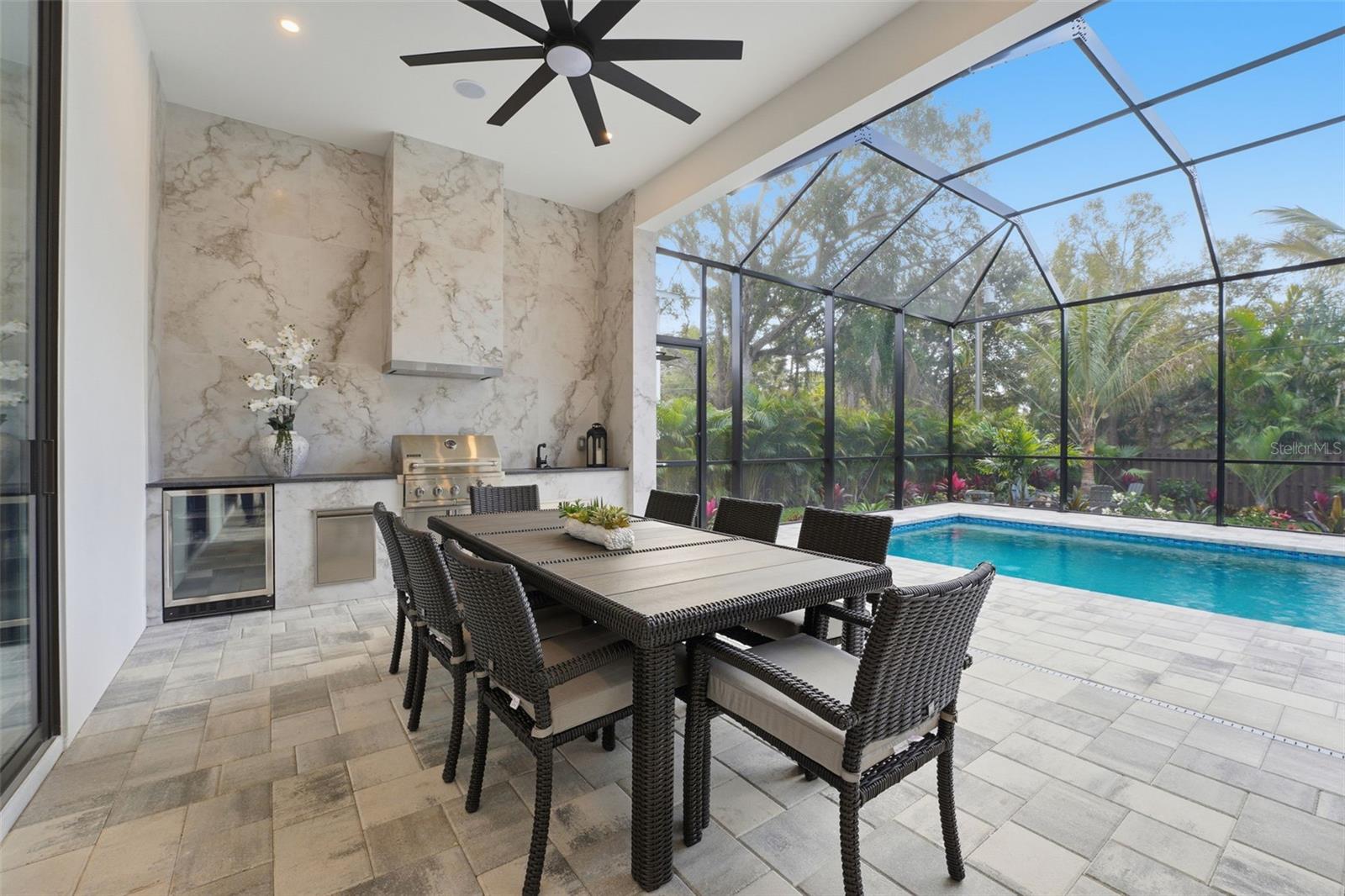 SINGLETARYS SUB - Residential