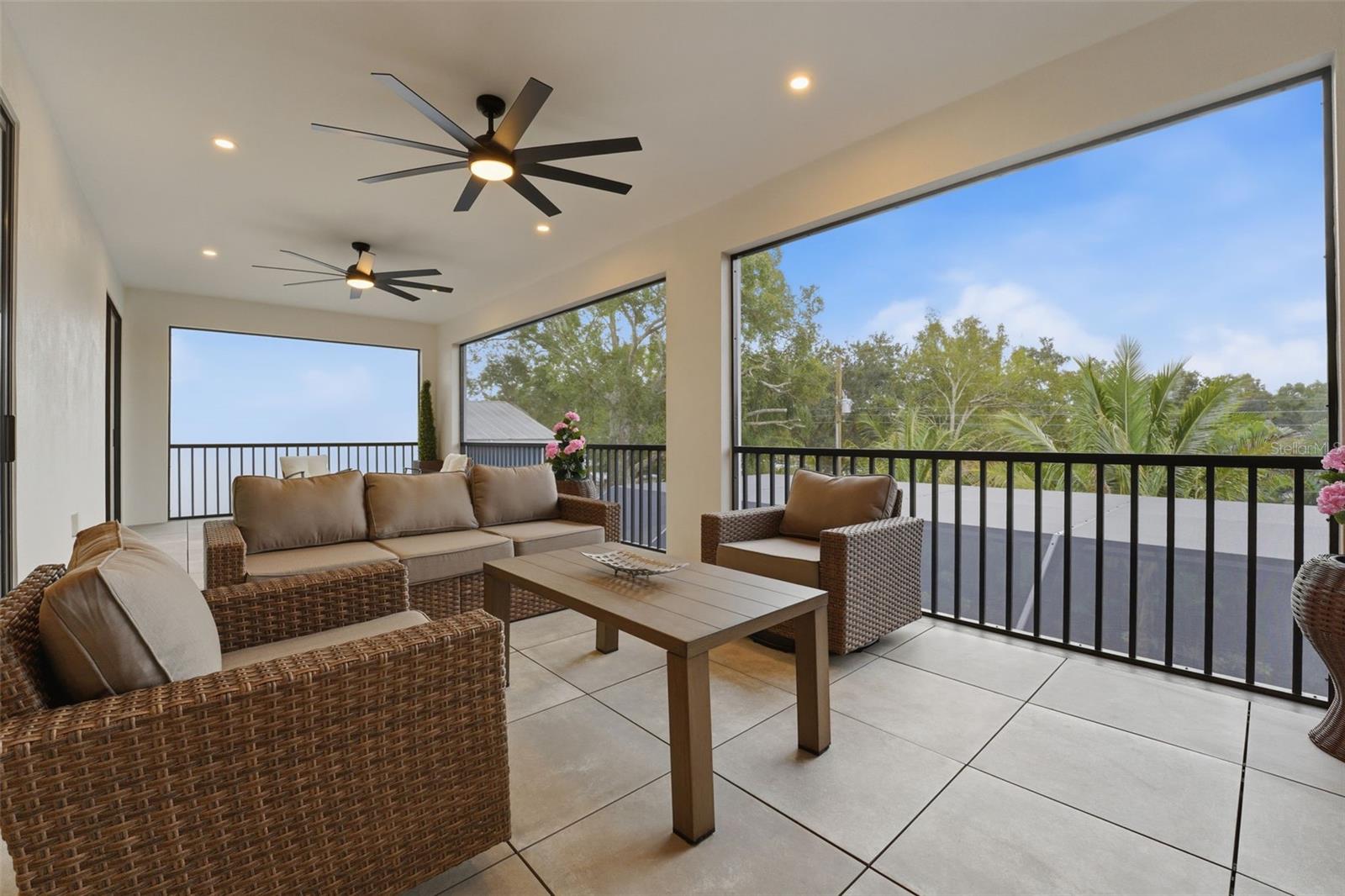 SINGLETARYS SUB - Residential