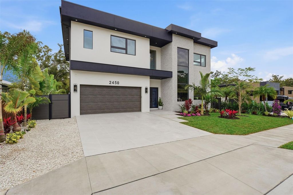 Photo of 2450 Hawthorne Street, Sarasota, FL 34239 (MLS # A4678470)