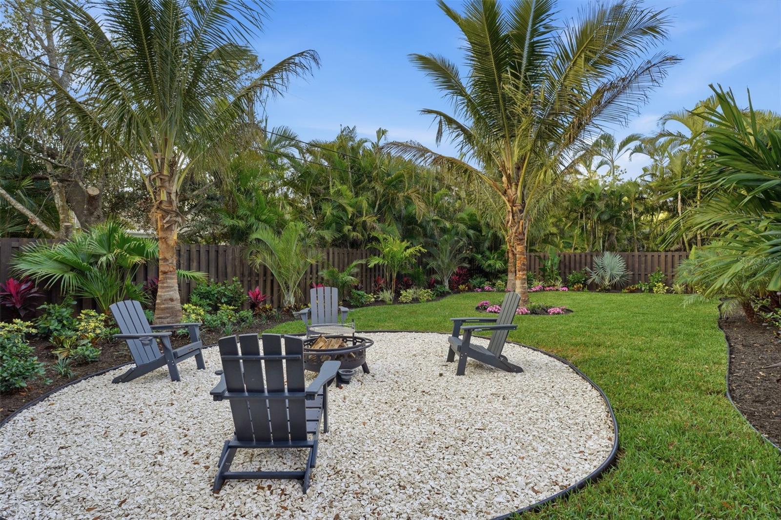 SINGLETARYS SUB - Residential