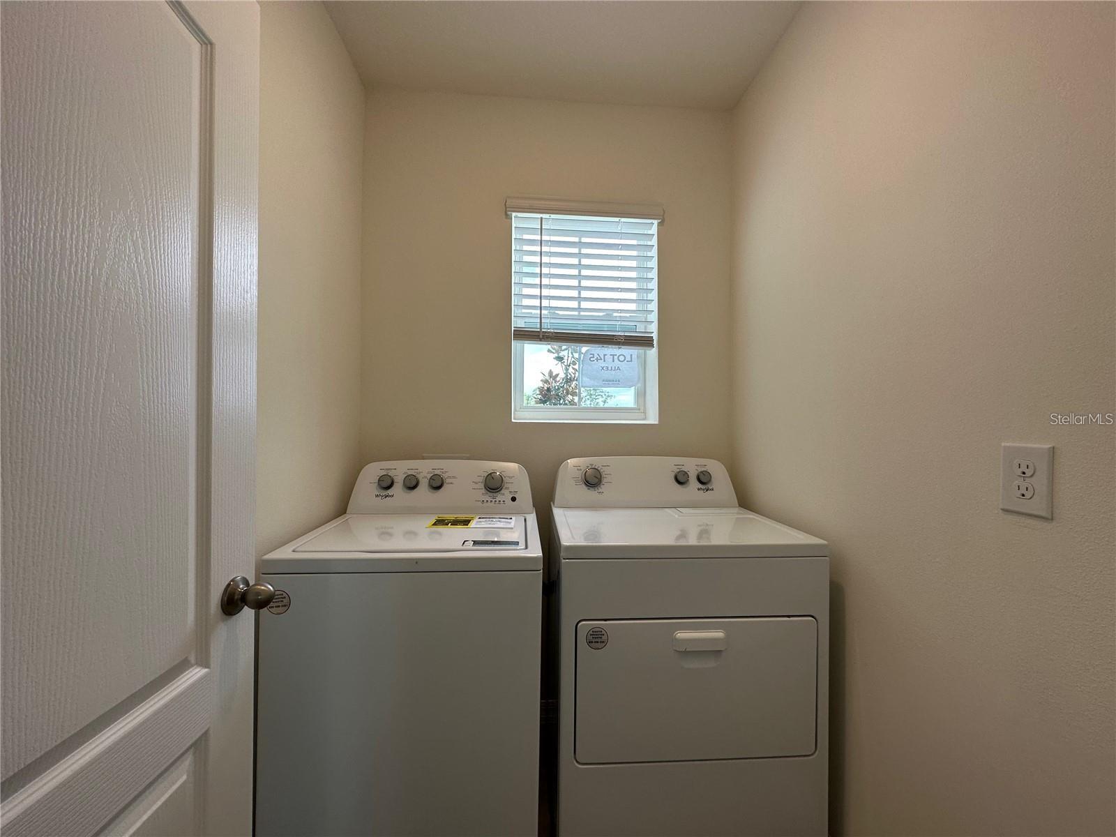 THOMPSON GROVE - Residential Lease