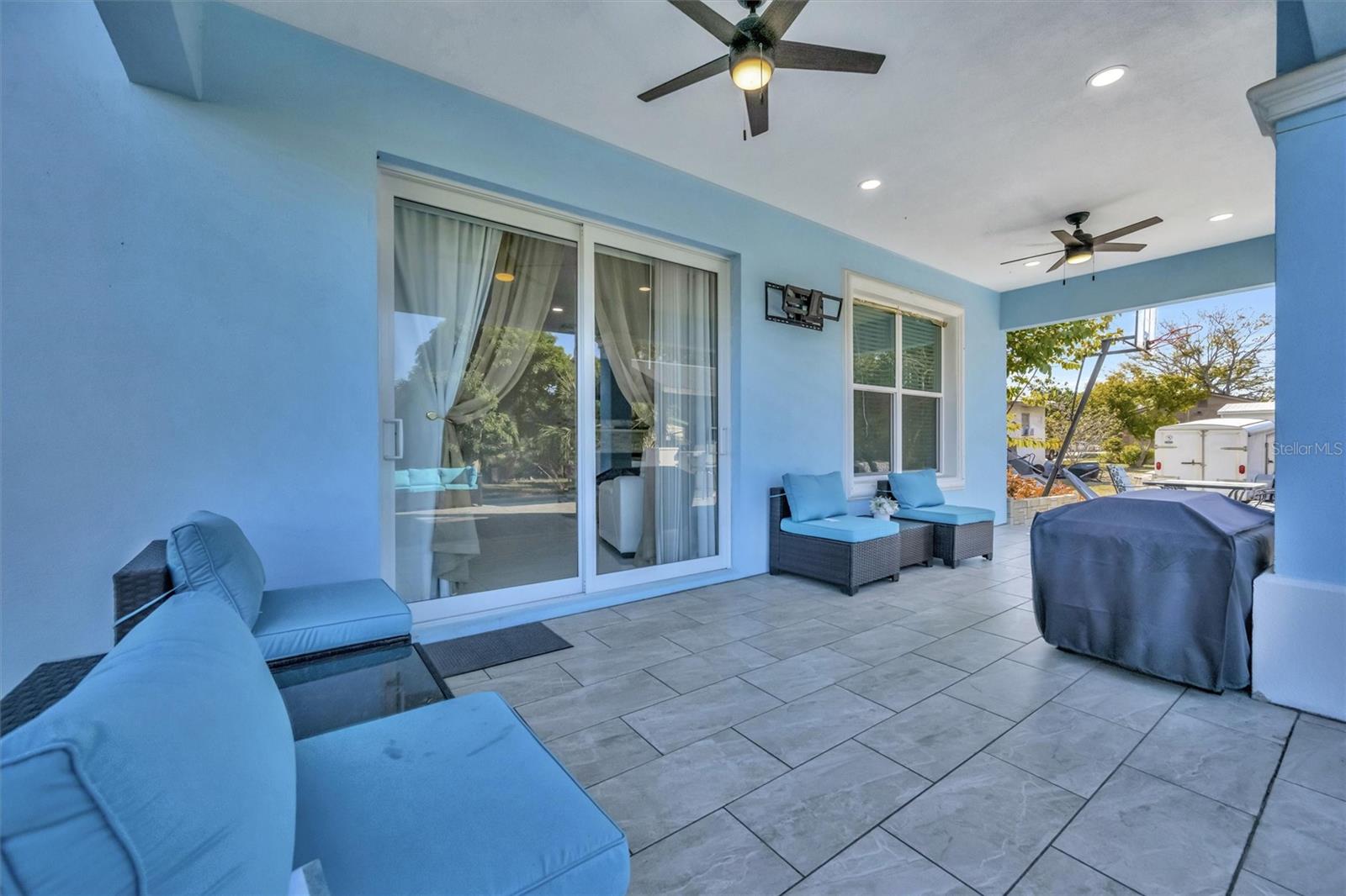 1994300; LORDS; LOT 9; PB 2/63 - Residential