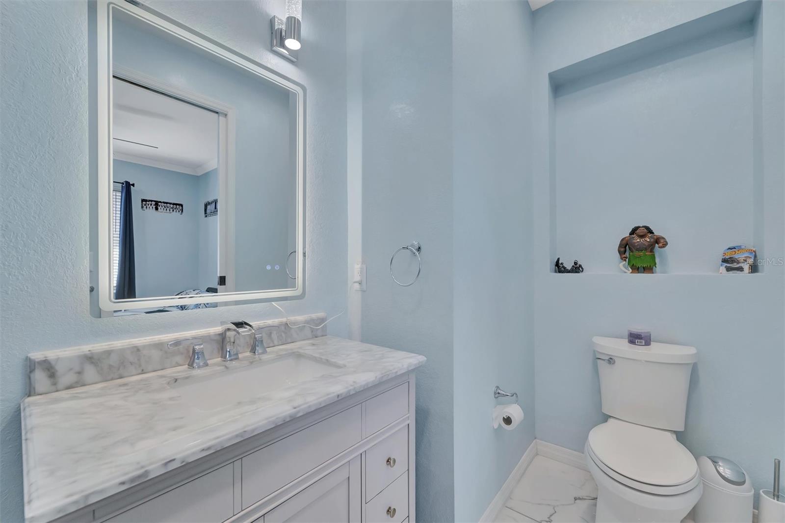 1994300; LORDS; LOT 9; PB 2/63 - Residential