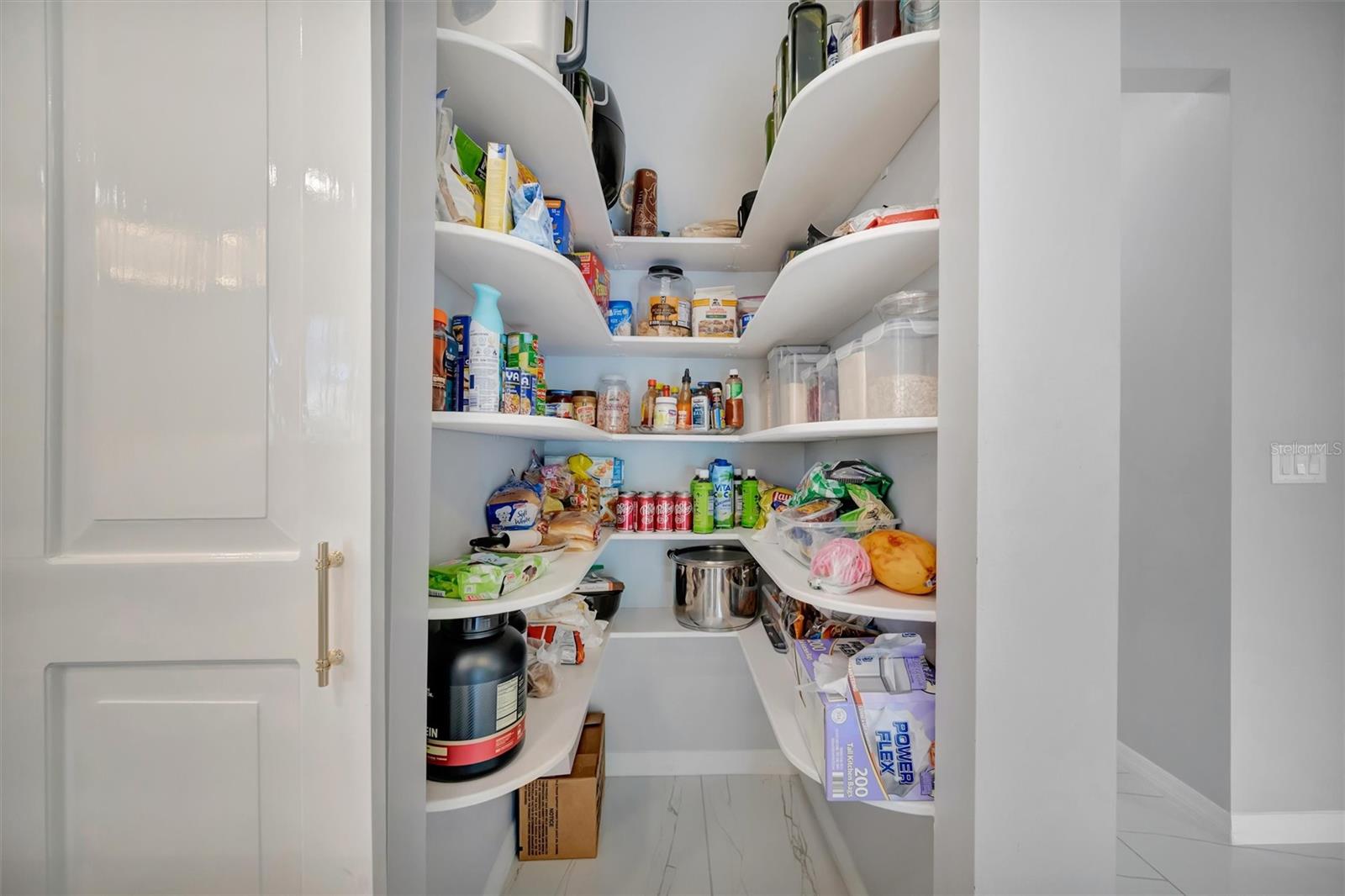 1994300; LORDS; LOT 9; PB 2/63 - Residential