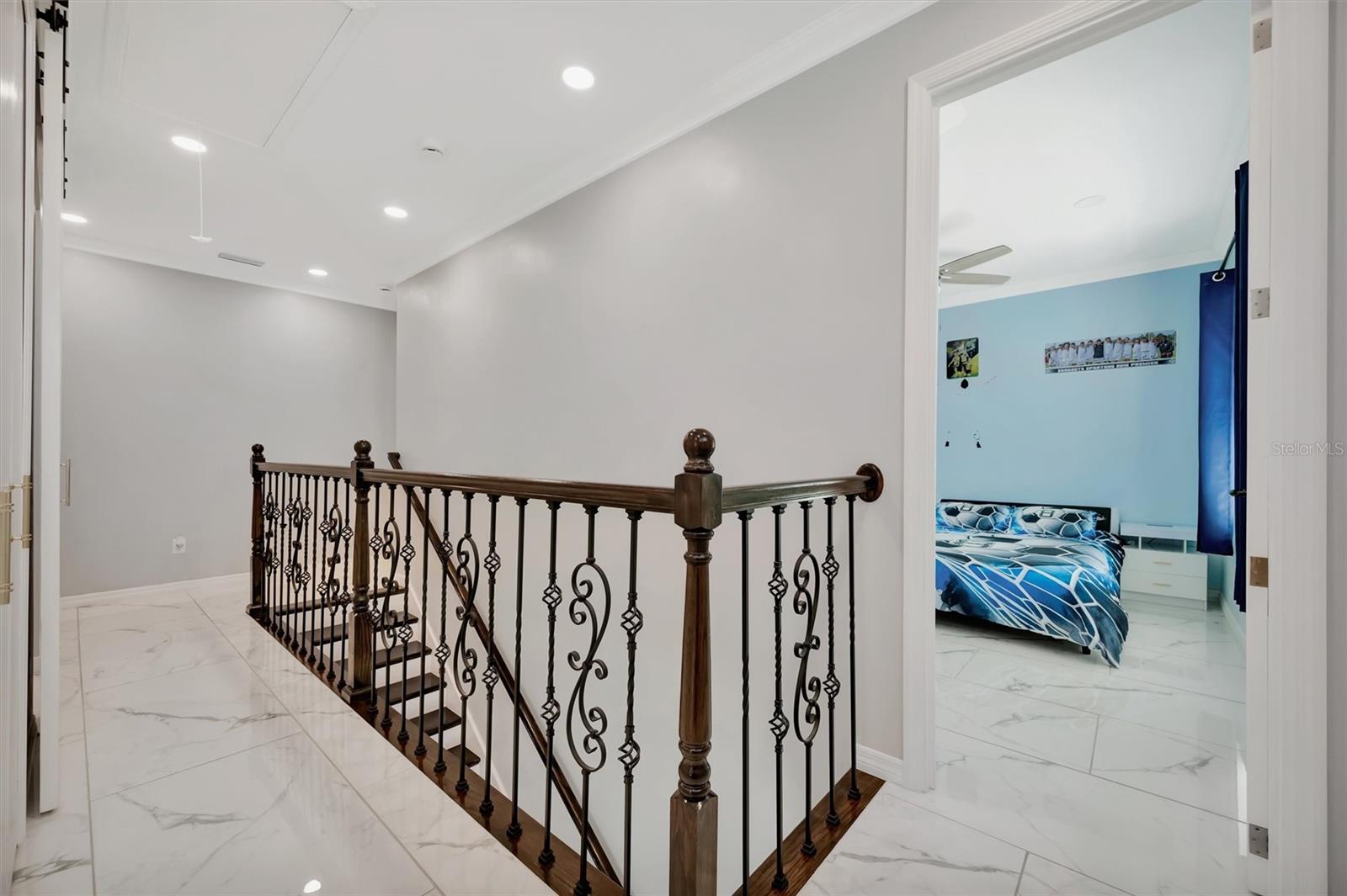 1994300; LORDS; LOT 9; PB 2/63 - Residential