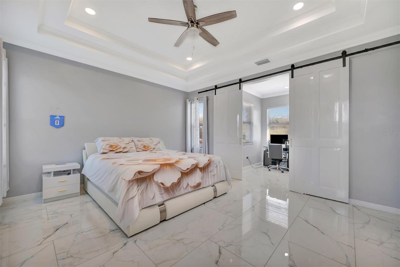 1994300; LORDS; LOT 9; PB 2/63 - Residential