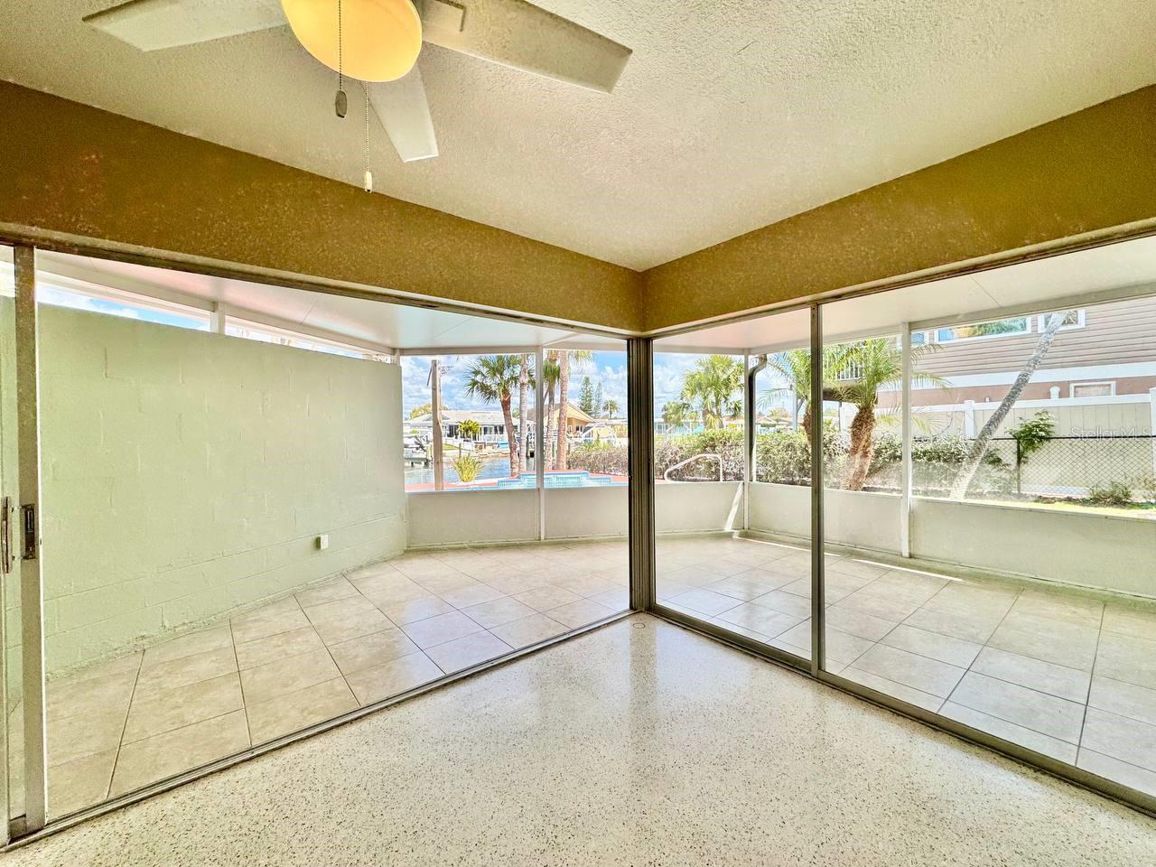 FLOR A MAR - Residential Lease