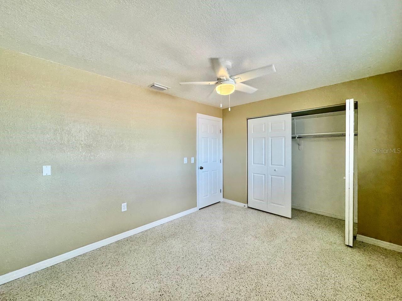 FLOR A MAR - Residential Lease