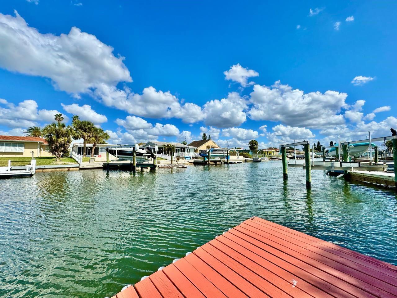 FLOR A MAR - Residential Lease