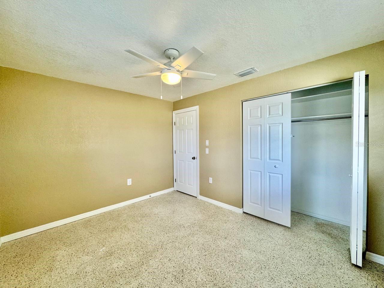 FLOR A MAR - Residential Lease