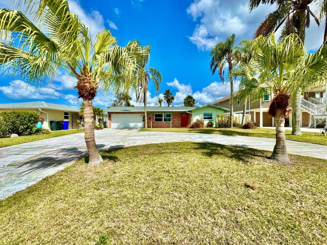 FLOR A MAR - Residential Lease