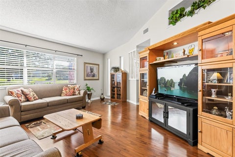 Tiny photo for 506 Galloway Court, Leesburg, FL 34788 (MLS # G5119441)