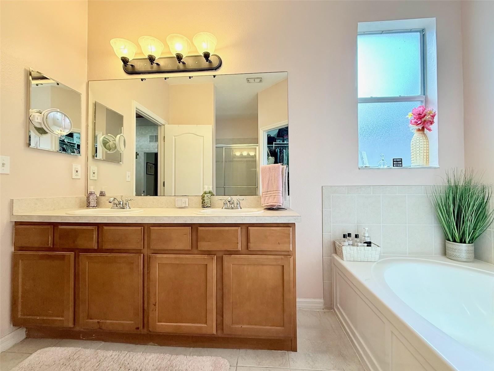 PINE RIDGE AT SUGAR CREEK PH 02 - Residential