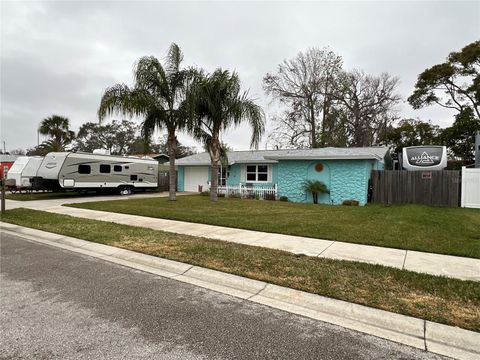 A home in SOUTH DAYTONA