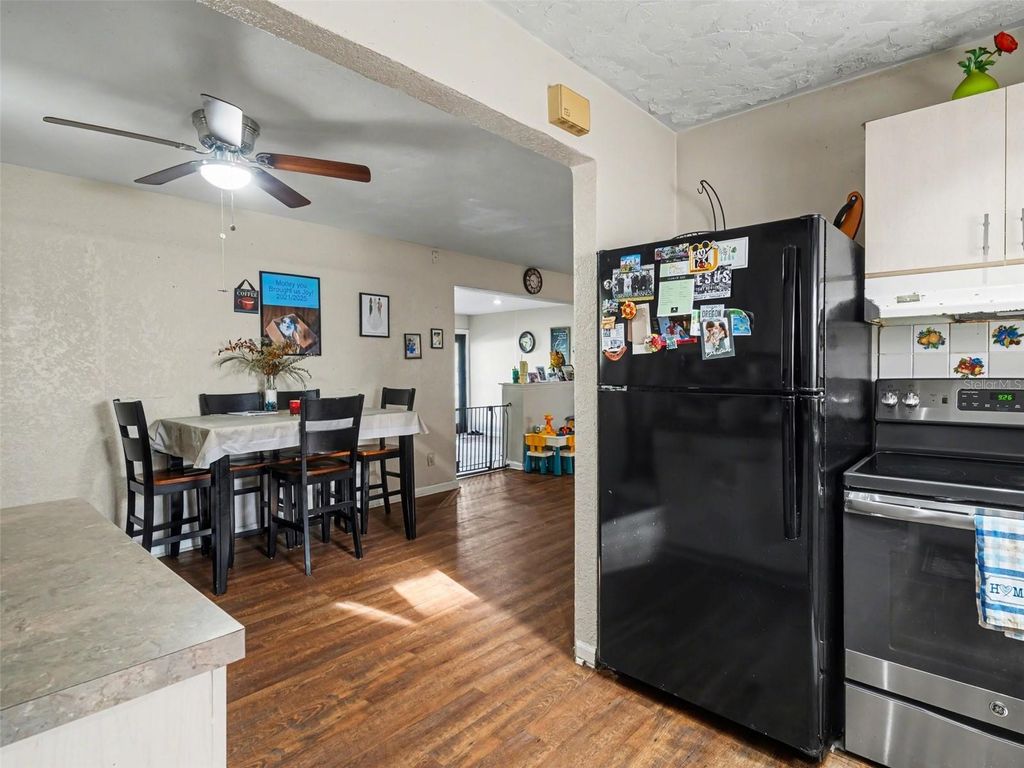 Photo of 2737 Jay Place #4, Sarasota, FL 34235 (MLS # TB8489830)