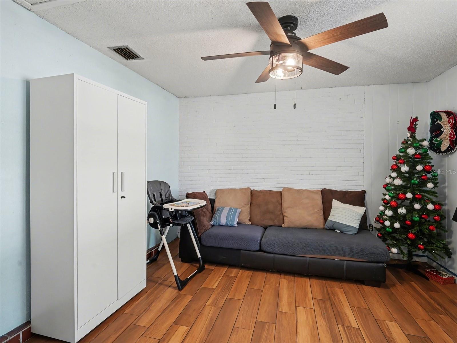 KENSINGTON PARK UNIT 4 - Residential