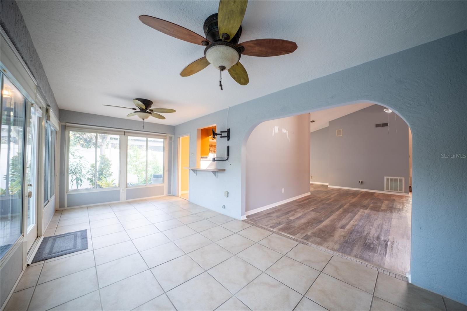 LONGBROOKE SUB UNIT ONE - Residential