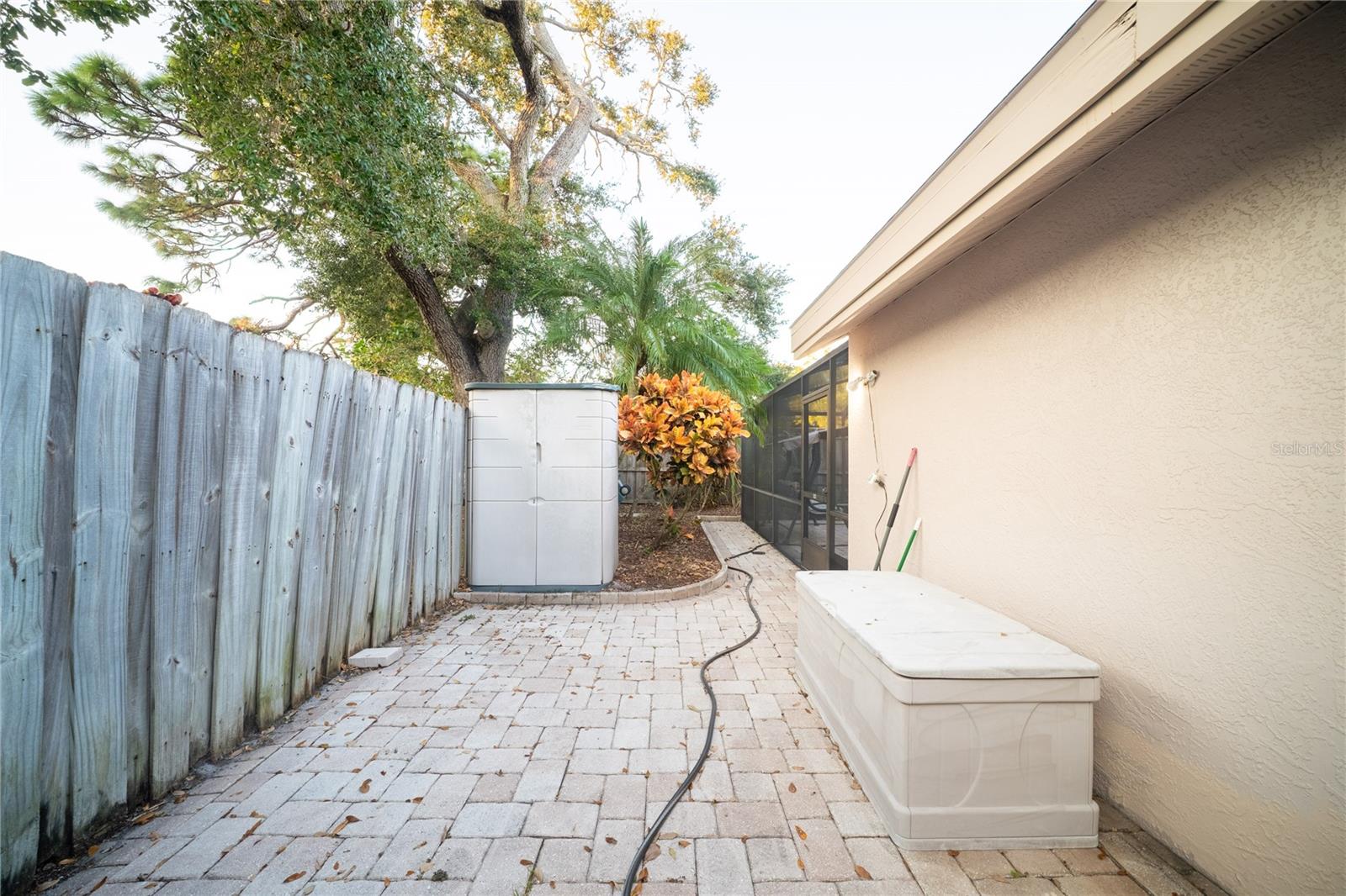 LONGBROOKE SUB UNIT ONE - Residential