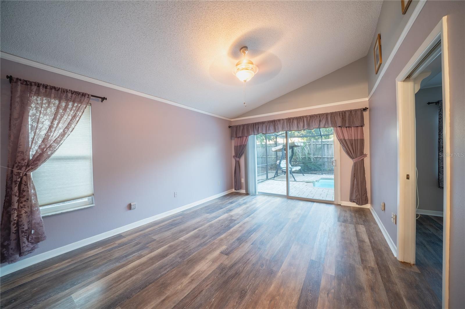 LONGBROOKE SUB UNIT ONE - Residential