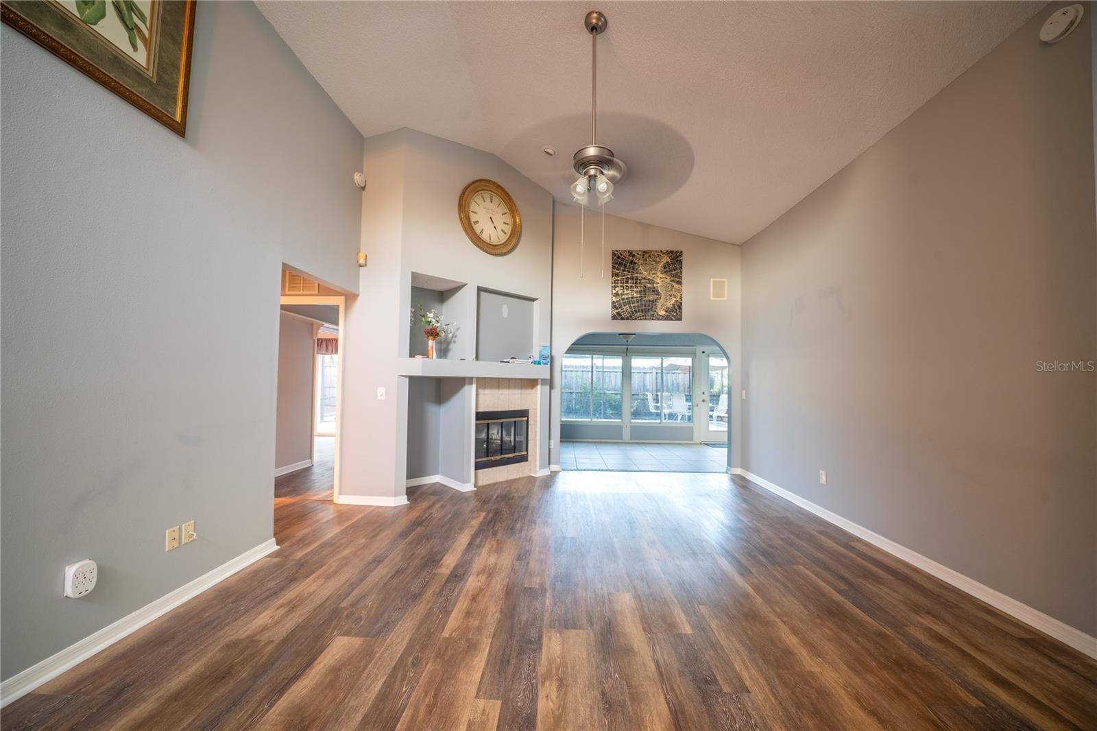 LONGBROOKE SUB UNIT ONE - Residential