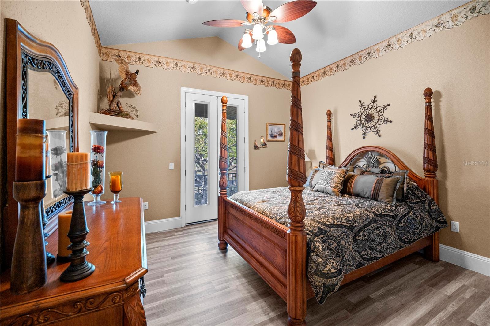 BAY LAKE RANCH UNIT 3 - Residential