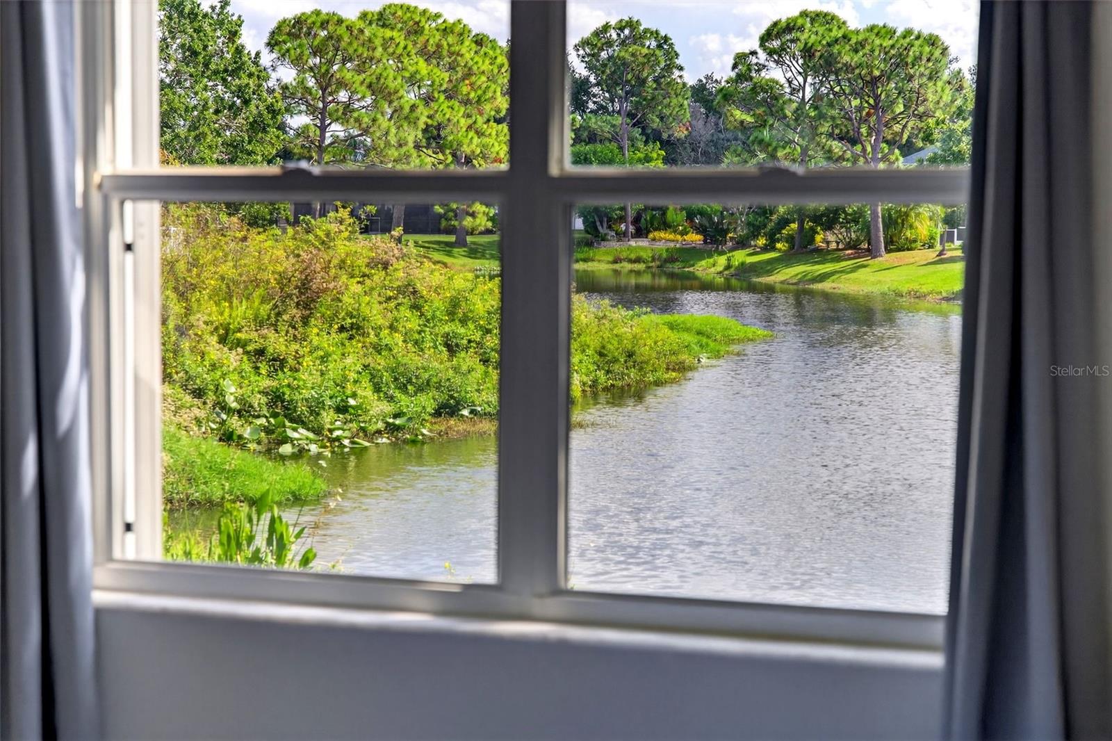 CARLYLE AT VILLAGES OF PALM-AIRE - Residential