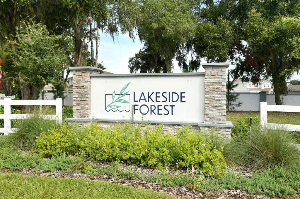 Photo of 3637 Sublett Loop, Tavares, FL 32778 (MLS # S5152161)