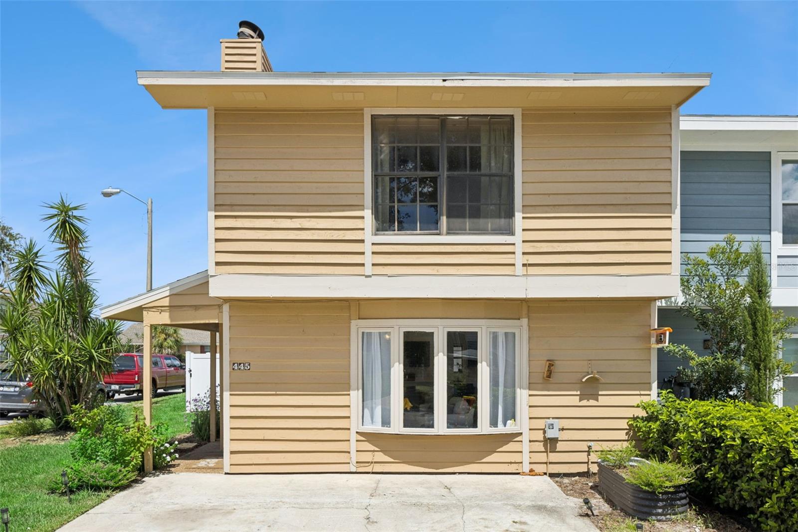 445 COTTONWOOD DRIVE
