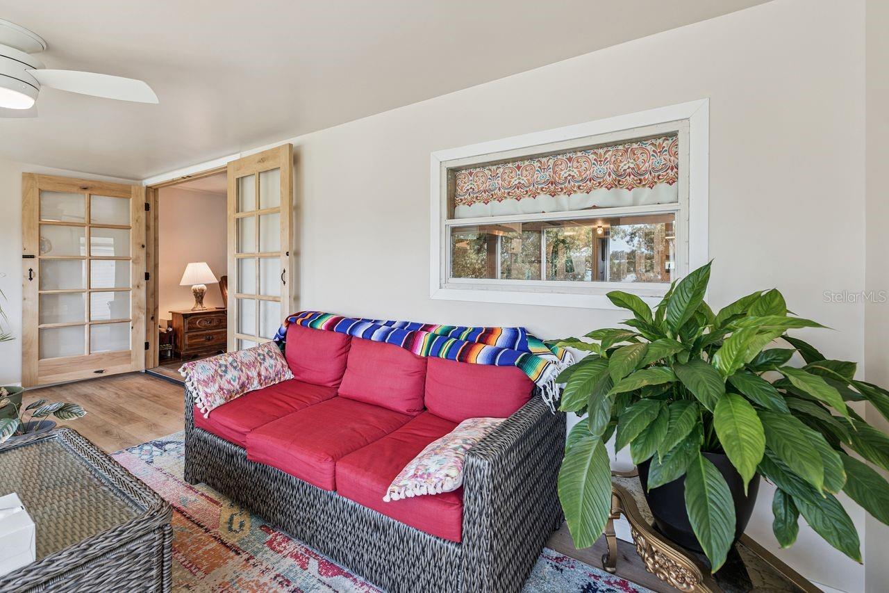 FLORAL LAKES - Residential