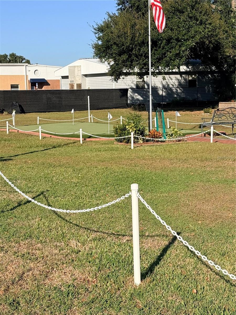 FLORAL LAKES - Residential