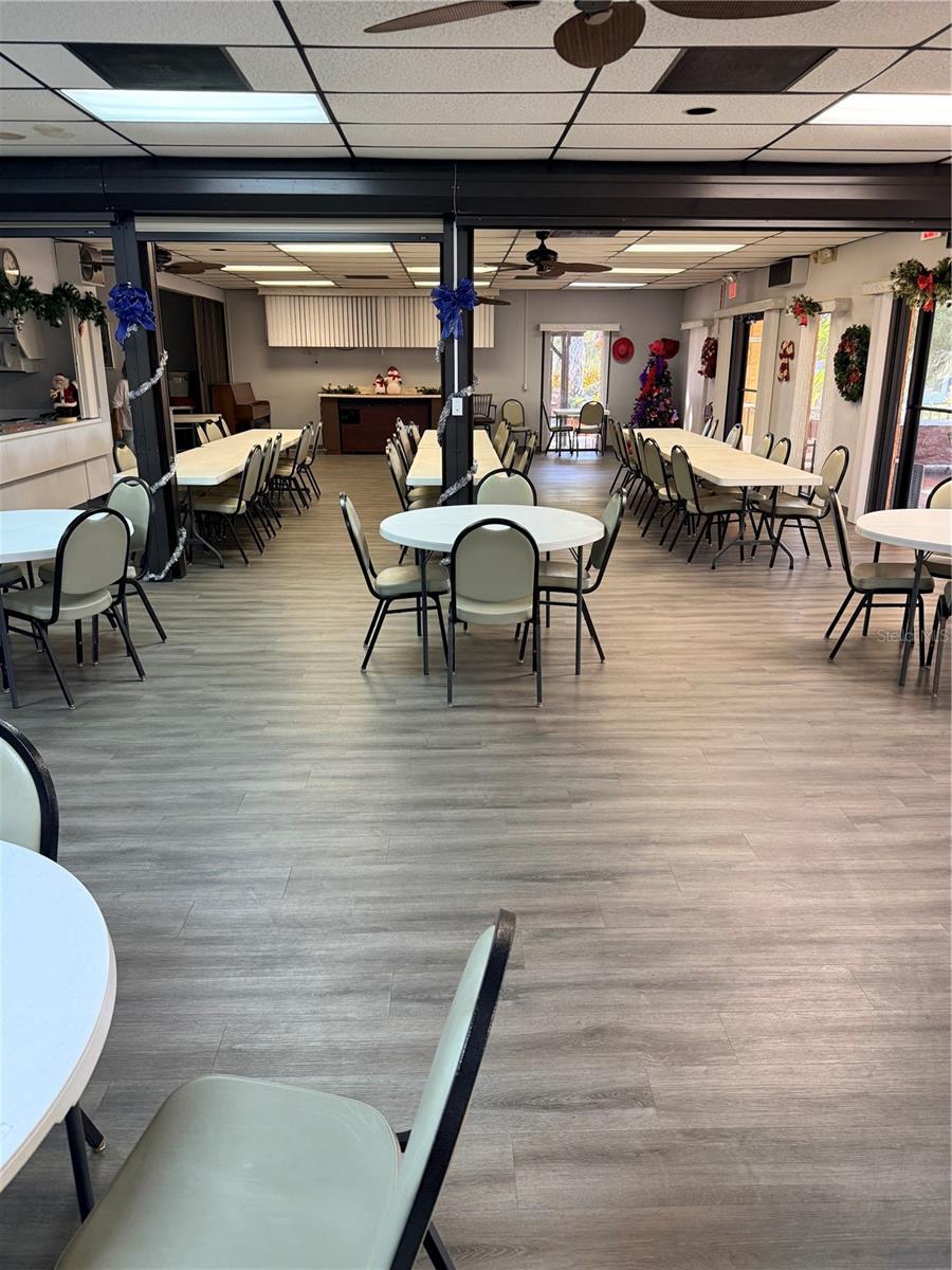 FLORAL LAKES - Residential