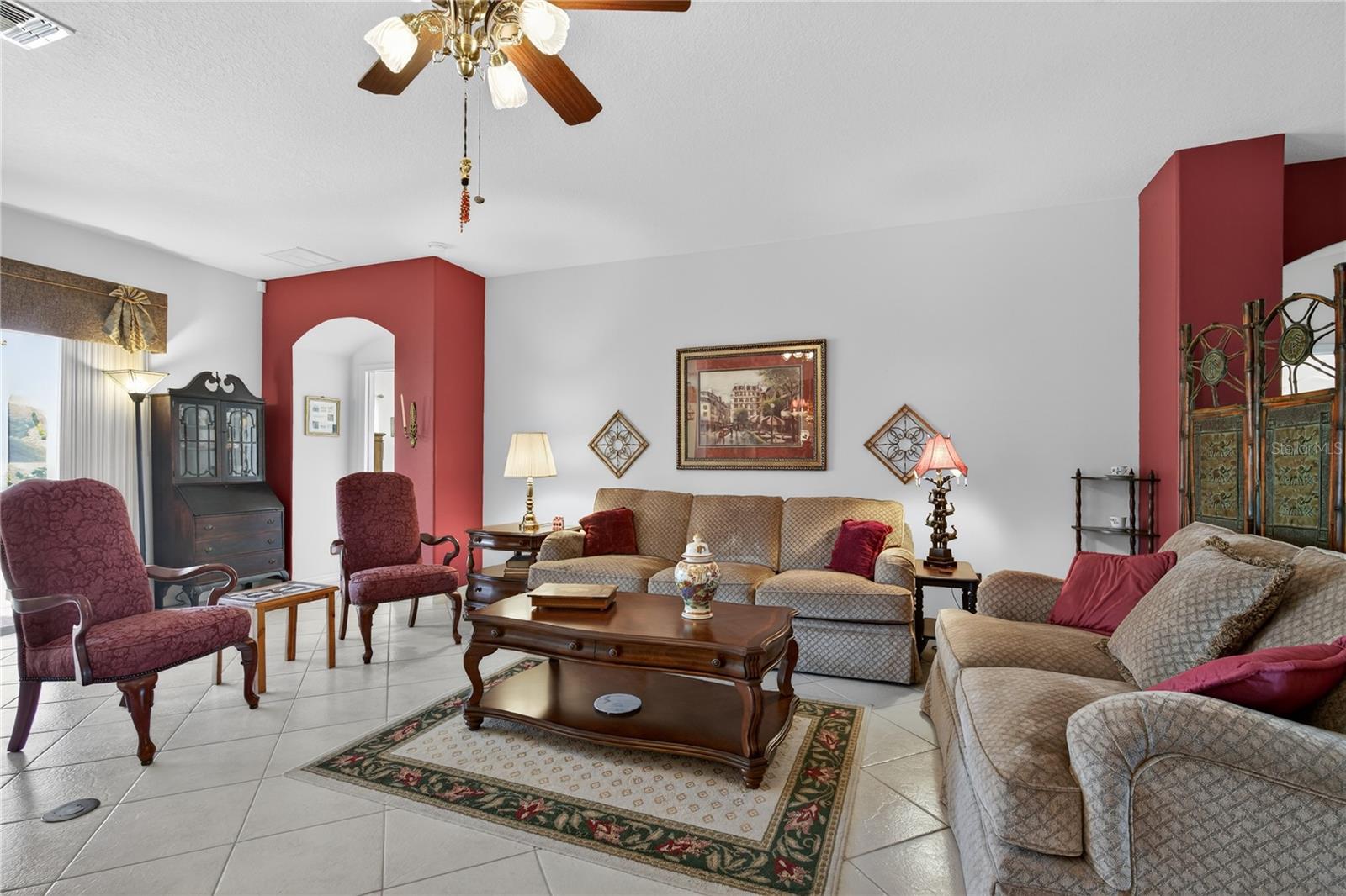 KINGS RIDGE - Residential