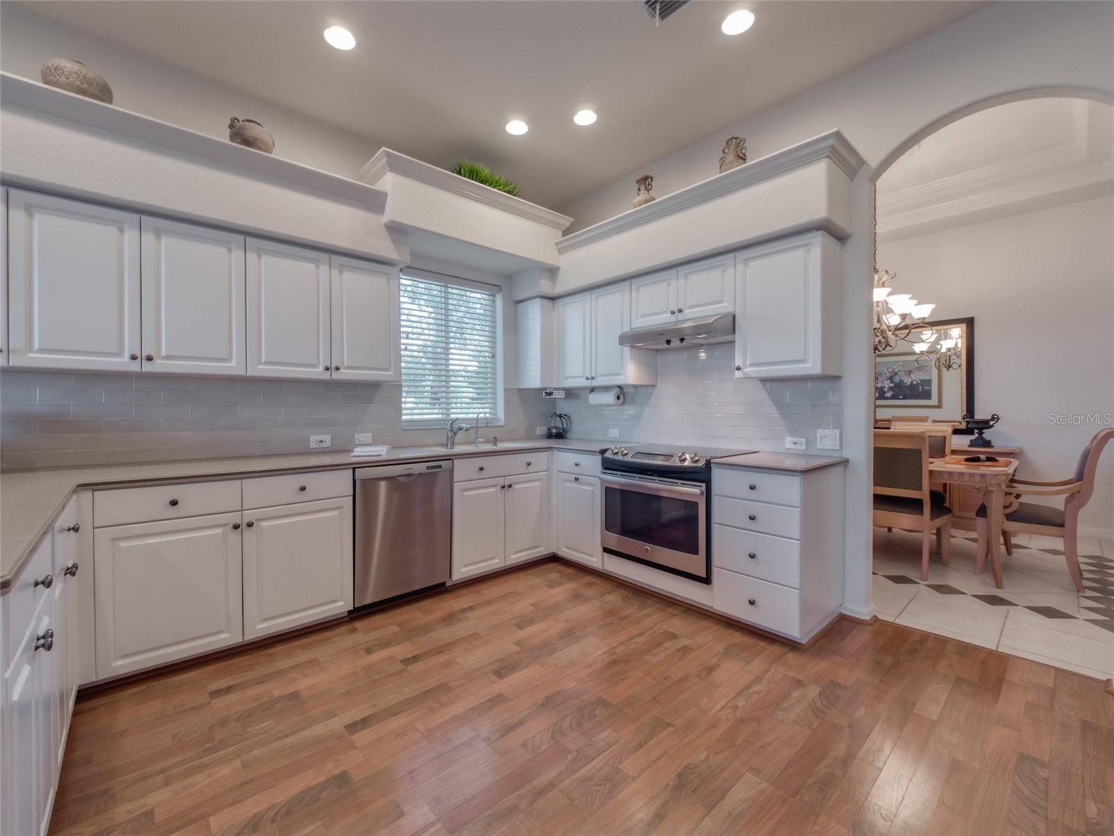 EDGEWATER VILLAGE SUBPHASE A - Residential