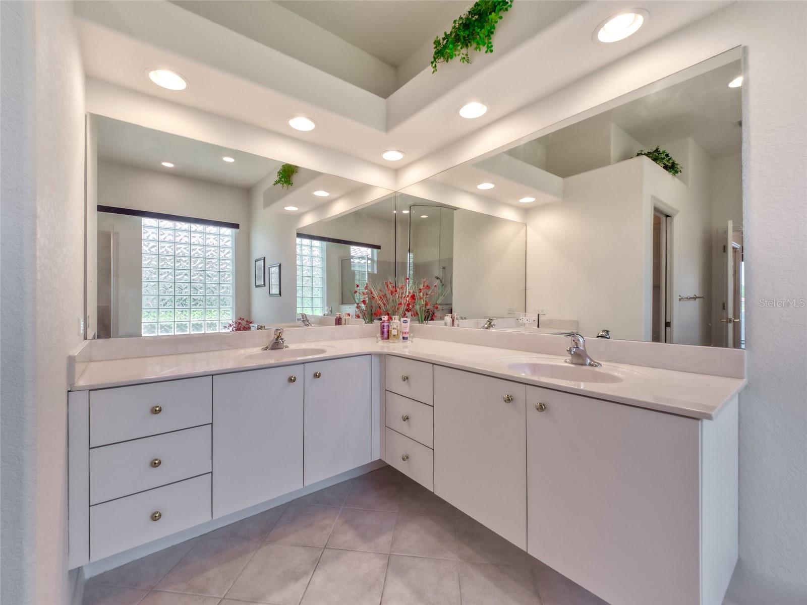 EDGEWATER VILLAGE SUBPHASE A - Residential