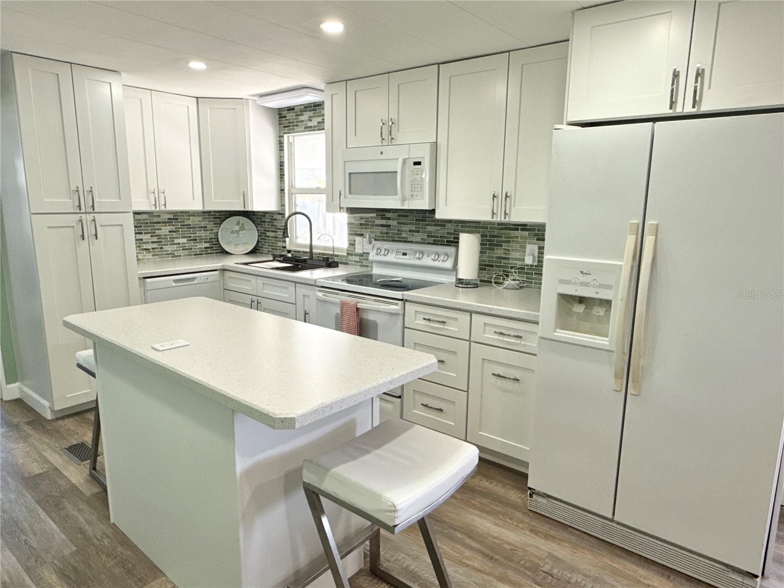 606 MOUNT LANCASTER AVENUE NE 651