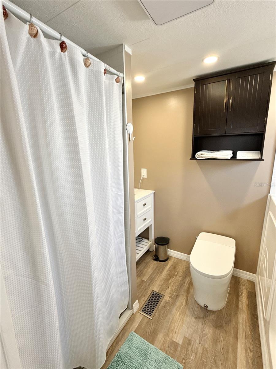 MOBEL AMERICANA MOBILE HOME PARK UNREC - Residential