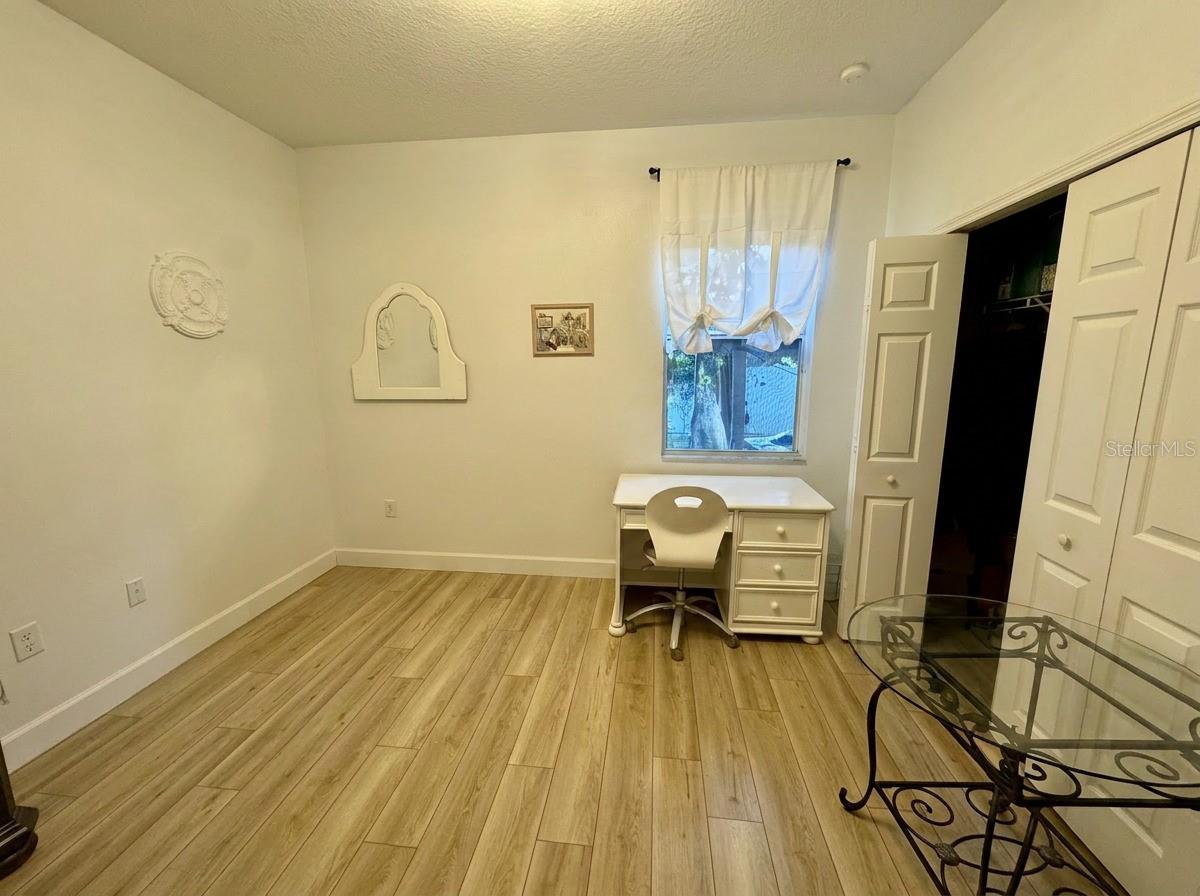 RIDGEWOOD CROSSING - Residential