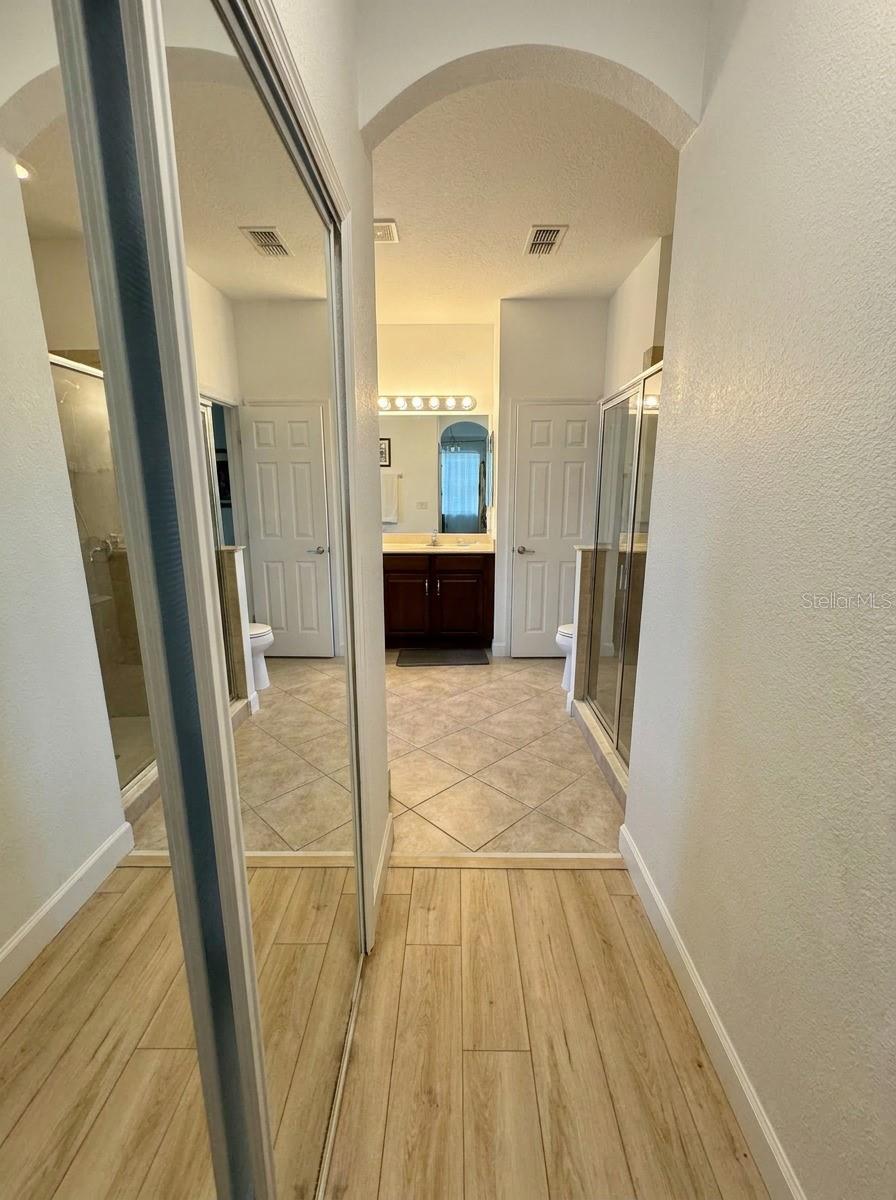 RIDGEWOOD CROSSING - Residential