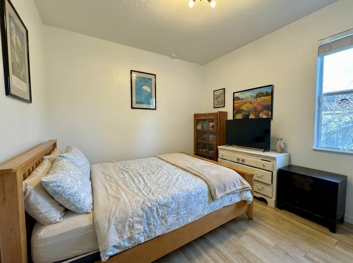 RIDGEWOOD CROSSING - Residential