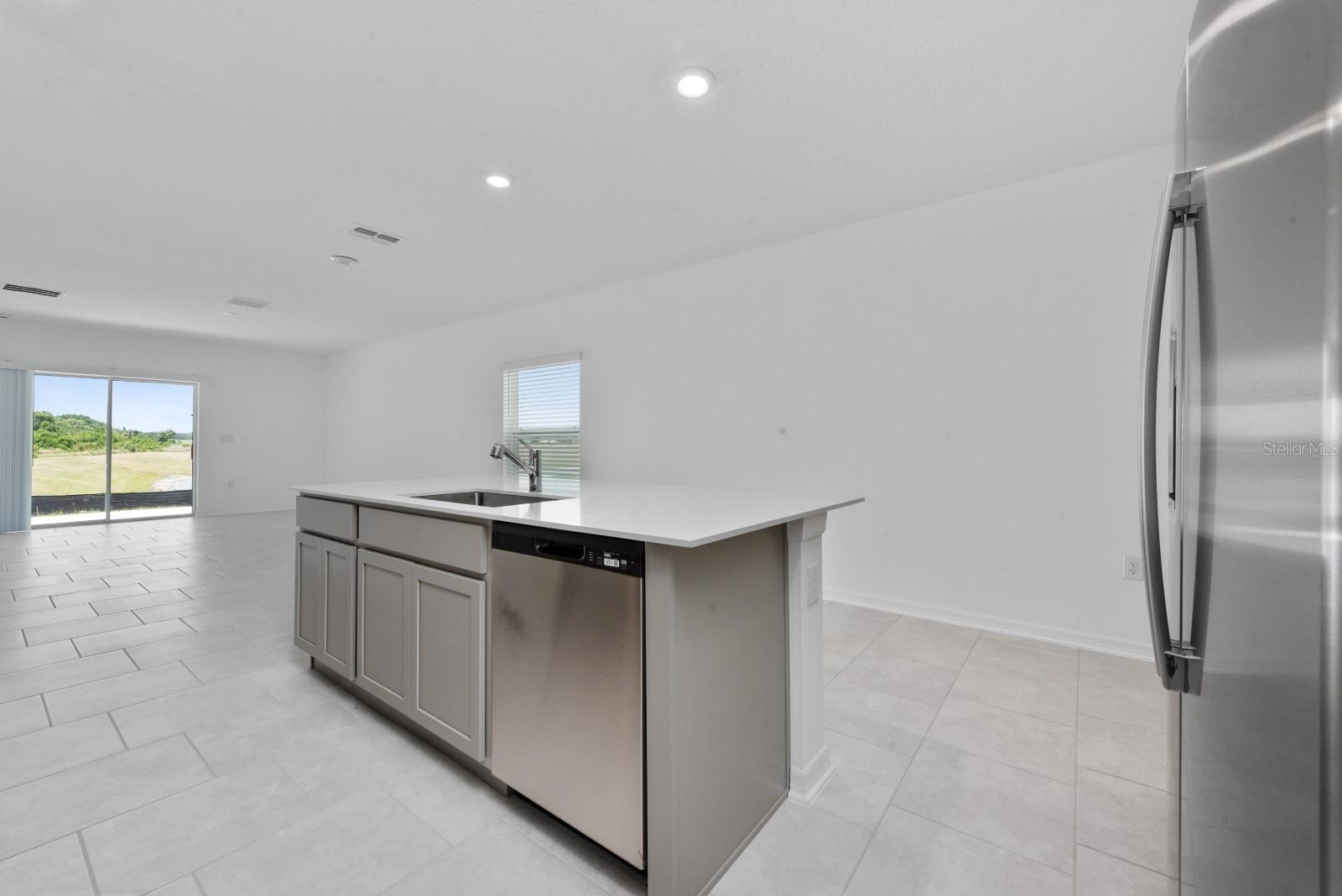 LEOMAS LNDG PH 1 - Residential