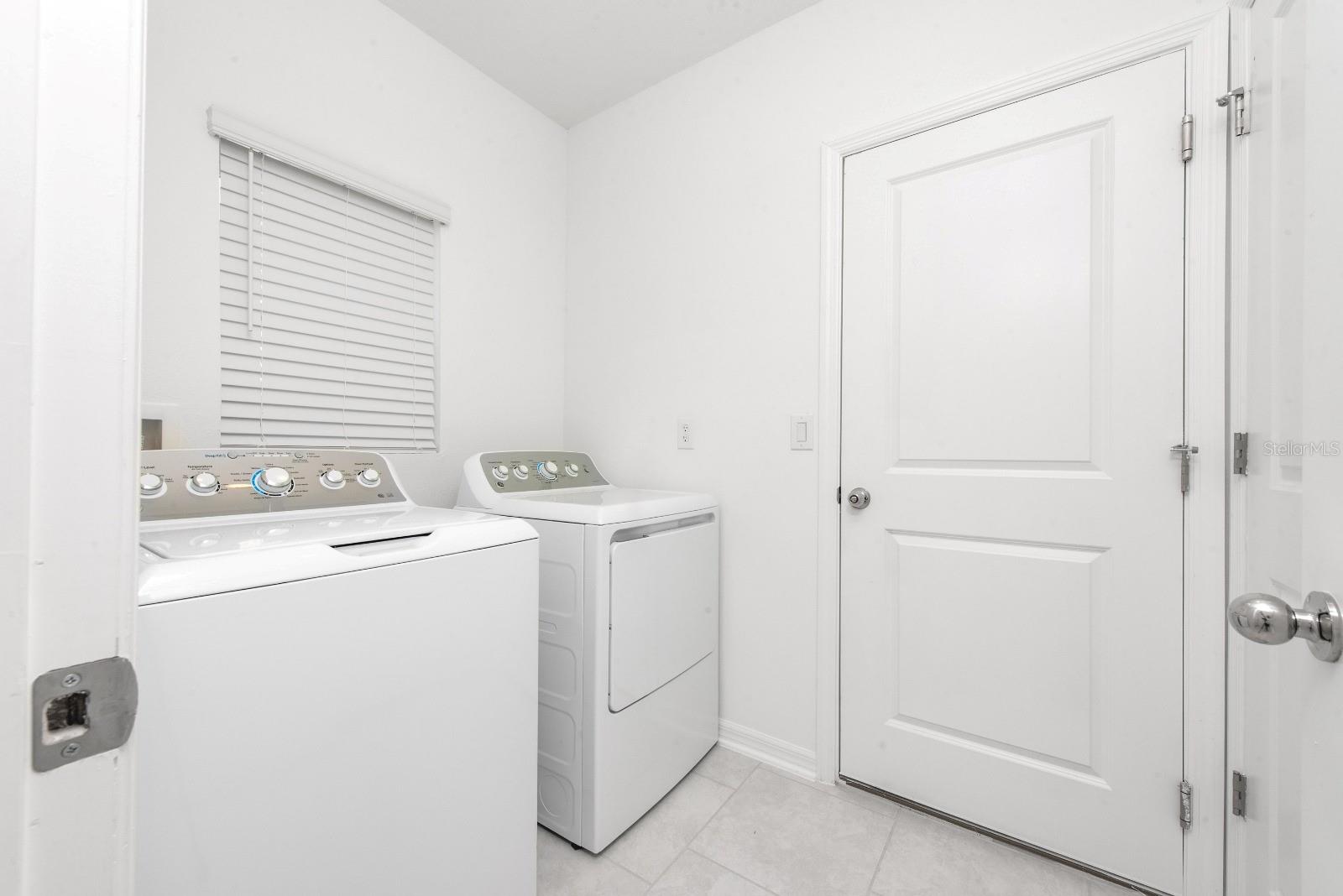 LEOMAS LNDG PH 1 - Residential