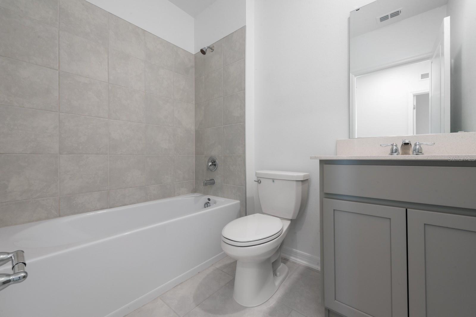 LEOMAS LNDG PH 1 - Residential