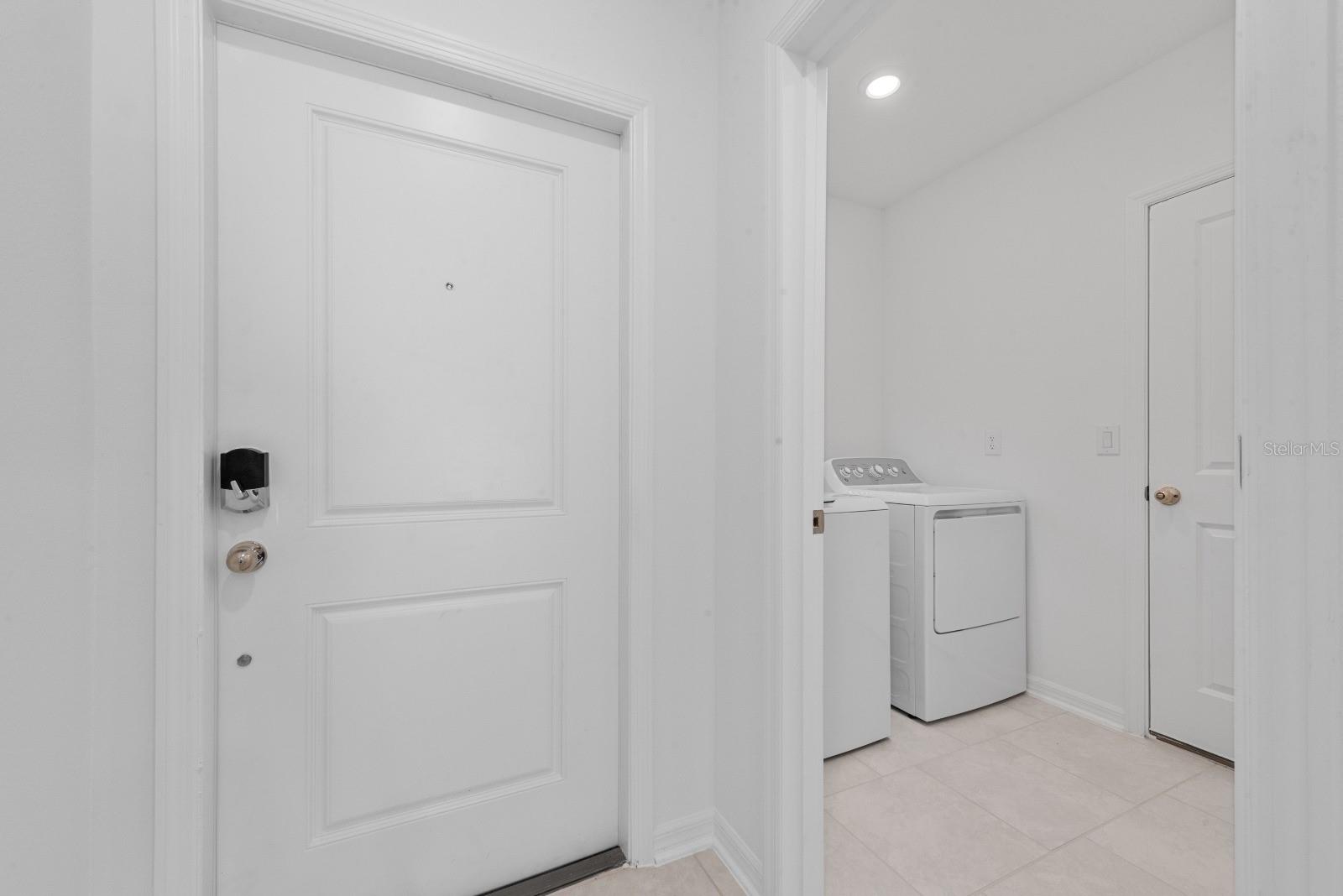 LEOMAS LNDG PH 1 - Residential