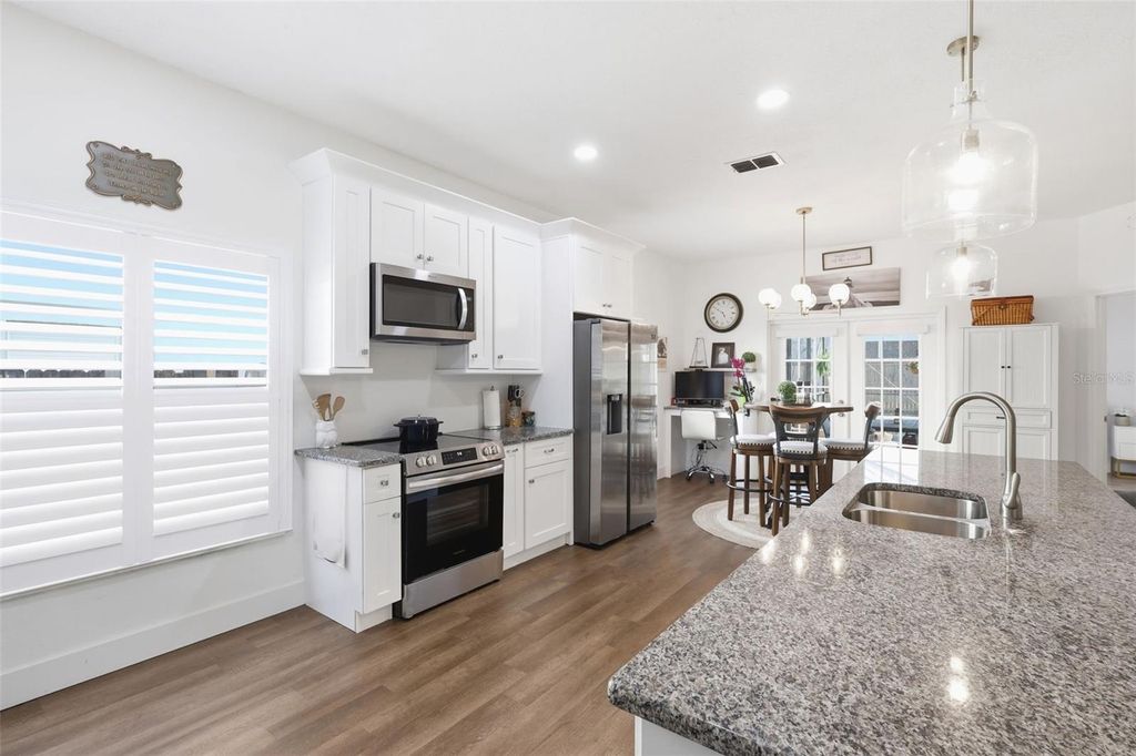 Photo of 1043 Kelly Creek Circle, Oviedo, FL 32765 (MLS # O6385577)