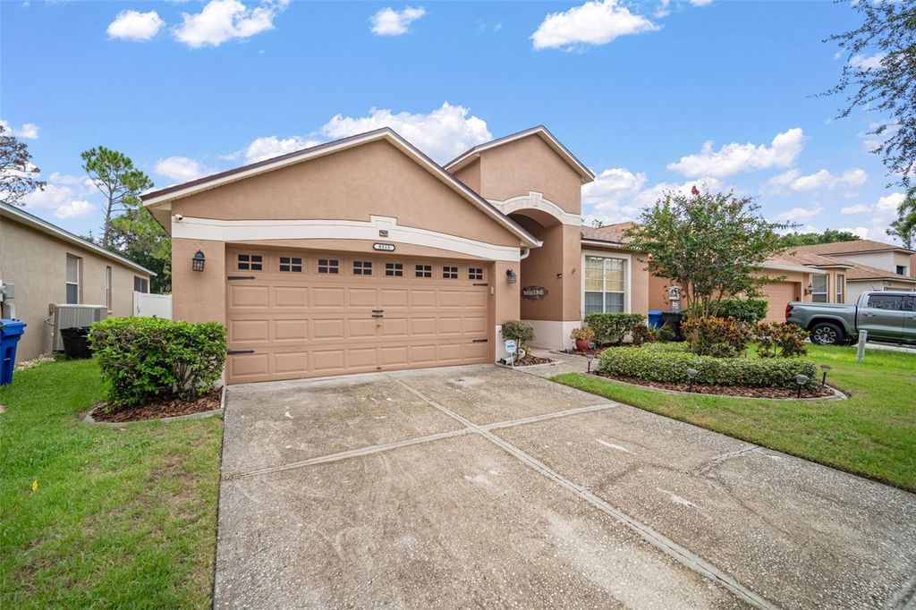 Photo of 8313 Moccasin Trail Drive, Riverview, FL 33578 (MLS # TB8426456)