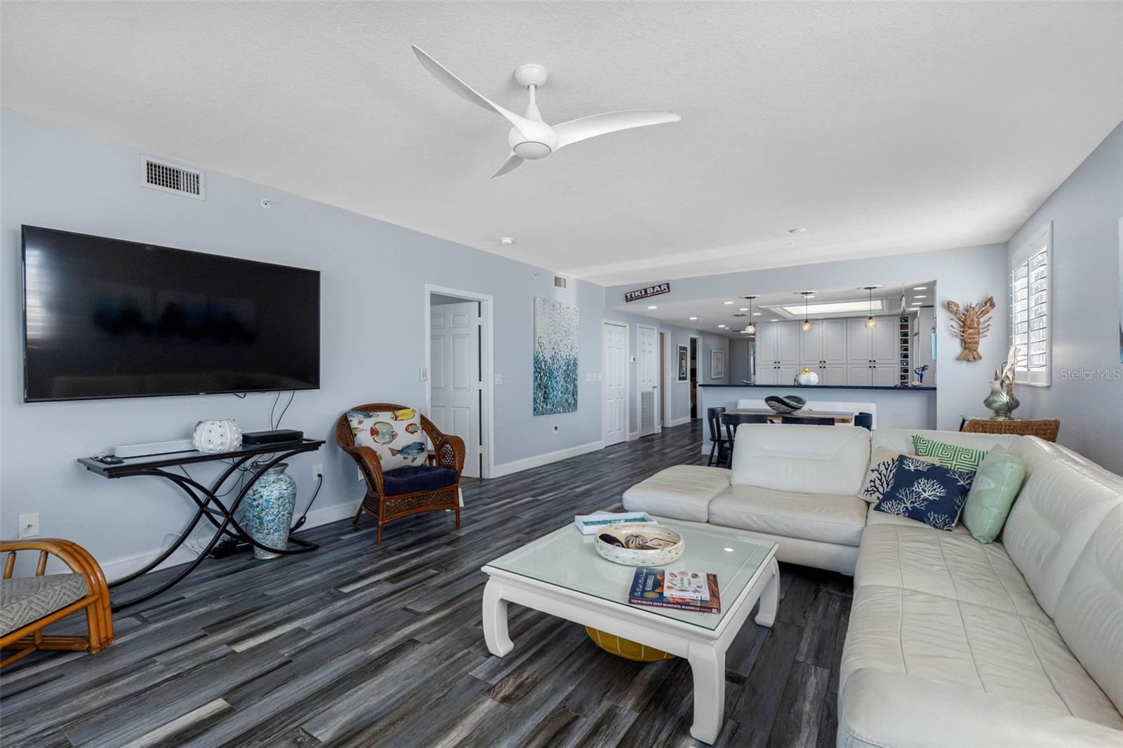 WESTVIEW GRANDE CONDO THE - Residential