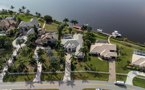 A home in PORT CHARLOTTE